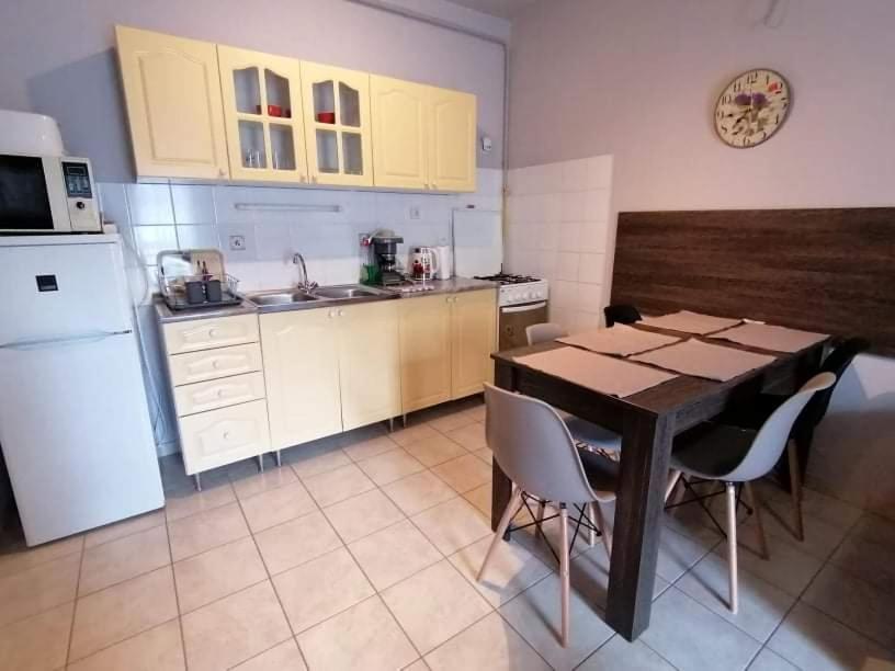 Zoeld Beka Apartmanok Koelcsey I Hajdúszoboszló 외부 사진